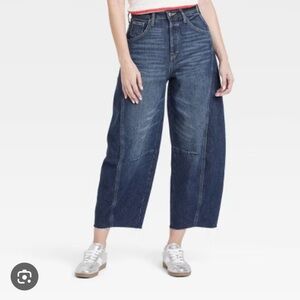 Universal Thread High Rise Barrel-Legged Jeans